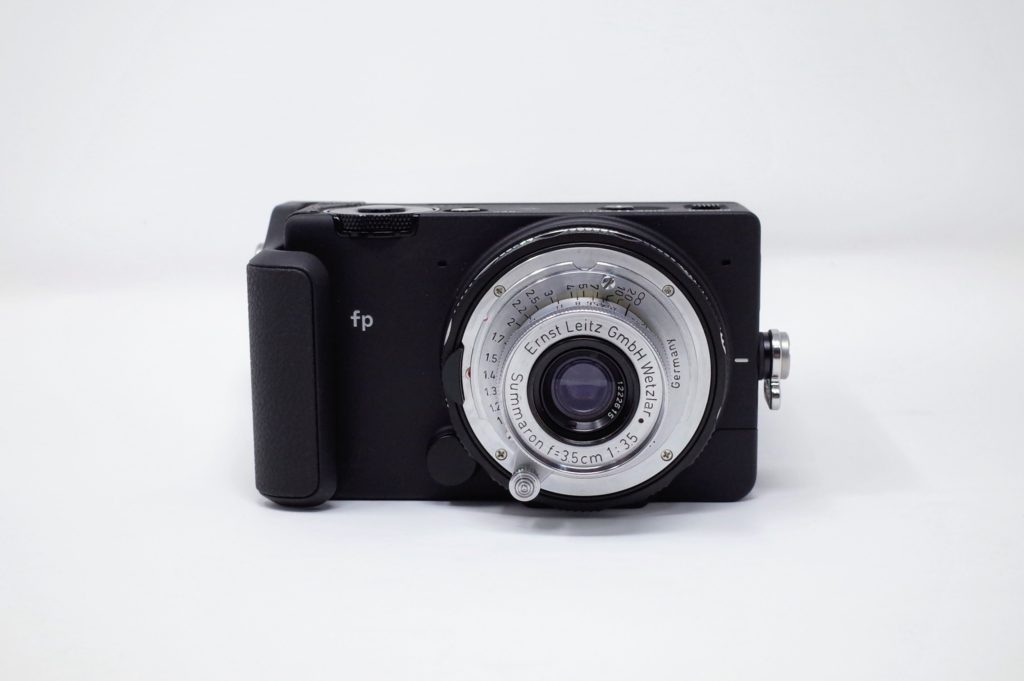 Leica Summaron 3.5cm F3.5レビュー｜最強のコンデジ化レンズ【SIGMA 