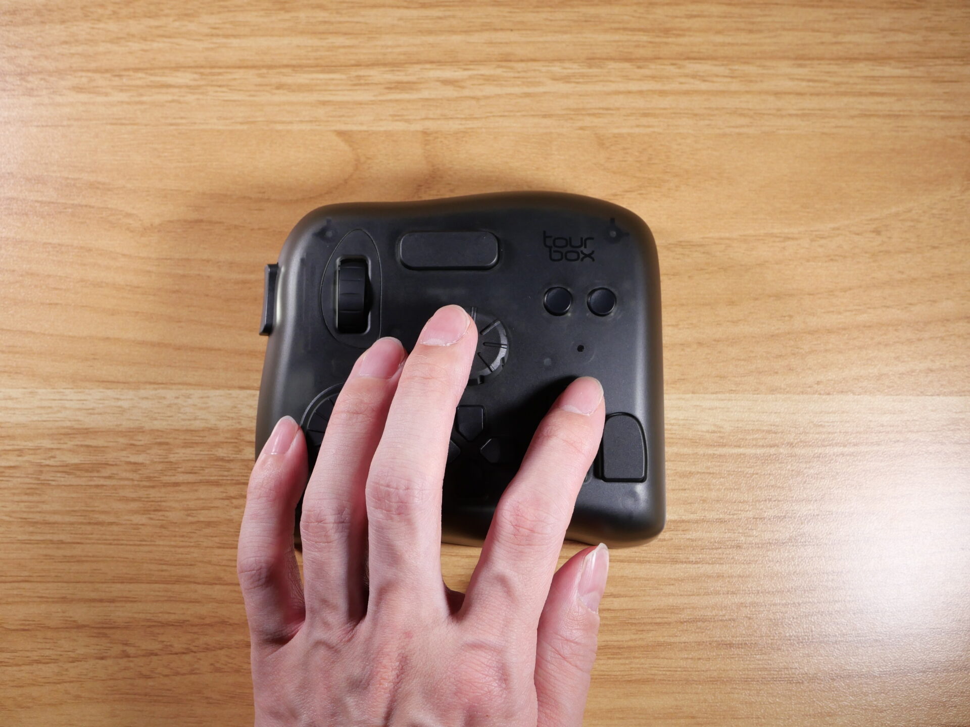 【美品】 Tour Box Elite TourBox Elite - High-End Bluetooth Console for Professional
